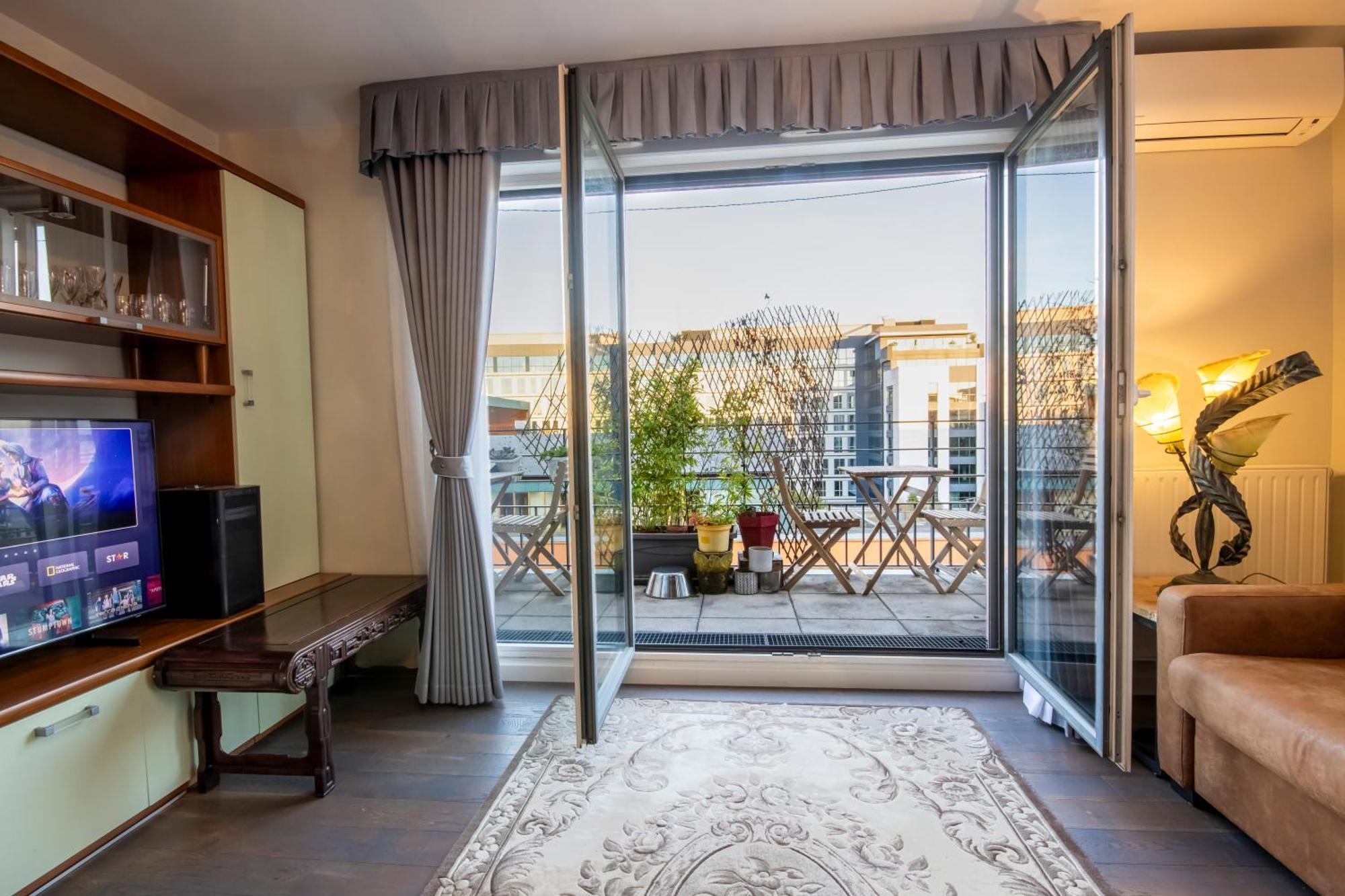 Cosy Coliving Space Near Paris